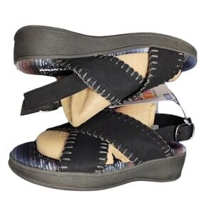 Muk Luks City Highrise Strappy Sandals Womens US 6 Black Faux Suede Buckle Strap